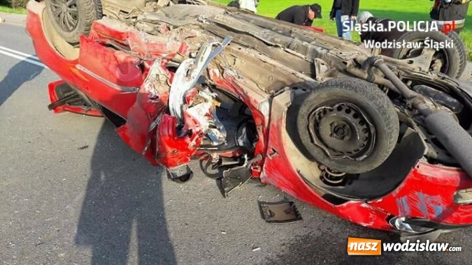 Zdjęcie w galerii na portalu naszwodzislaw.com: Poniósł śmierć na miejscu! Wypadek na Czyżowickiej. FOTO wiadomości z regionu