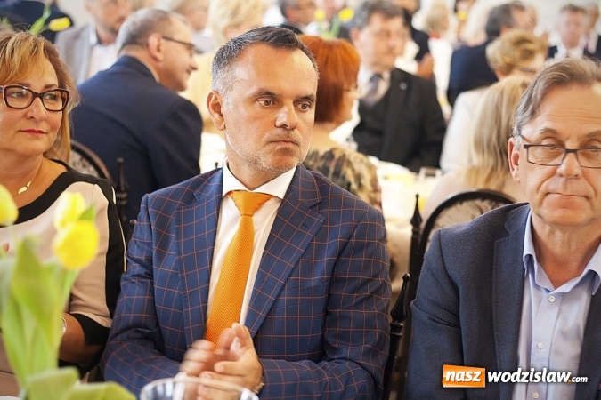 Zdjęcie w galerii na portalu naszwodzislaw.com: Ciężką pracą doszli do sukcesu. Nagrodzono przedsiębiorstwa z naszego powiatu. ZDJĘCIA  wiadomości z regionu