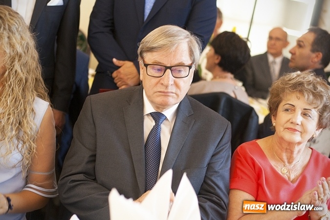 Zdjęcie w galerii na portalu naszwodzislaw.com: Ciężką pracą doszli do sukcesu. Nagrodzono przedsiębiorstwa z naszego powiatu. ZDJĘCIA  wiadomości z regionu