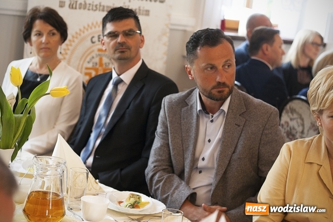 Zdjęcie w galerii na portalu naszwodzislaw.com: Ciężką pracą doszli do sukcesu. Nagrodzono przedsiębiorstwa z naszego powiatu. ZDJĘCIA  wiadomości z regionu