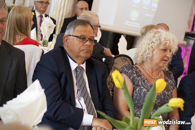 Zdjęcie w galerii na portalu naszwodzislaw.com: Ciężką pracą doszli do sukcesu. Nagrodzono przedsiębiorstwa z naszego powiatu. ZDJĘCIA  wiadomości z regionu