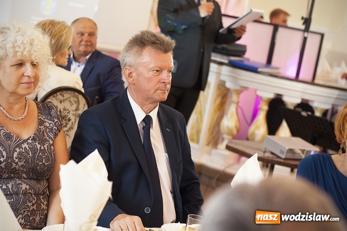 Zdjęcie w galerii na portalu naszwodzislaw.com: Ciężką pracą doszli do sukcesu. Nagrodzono przedsiębiorstwa z naszego powiatu. ZDJĘCIA  wiadomości z regionu