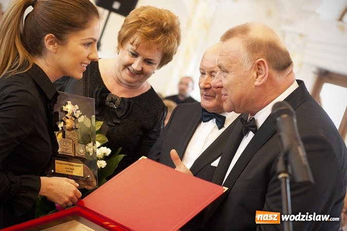 Zdjęcie w galerii na portalu naszwodzislaw.com: Ciężką pracą doszli do sukcesu. Nagrodzono przedsiębiorstwa z naszego powiatu. ZDJĘCIA  wiadomości z regionu