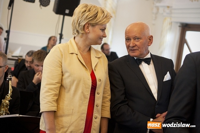 Zdjęcie w galerii na portalu naszwodzislaw.com: Ciężką pracą doszli do sukcesu. Nagrodzono przedsiębiorstwa z naszego powiatu. ZDJĘCIA  wiadomości z regionu