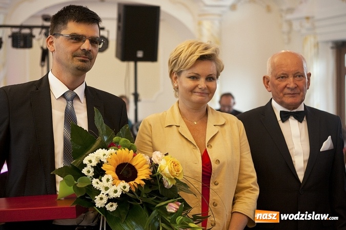 Zdjęcie w galerii na portalu naszwodzislaw.com: Ciężką pracą doszli do sukcesu. Nagrodzono przedsiębiorstwa z naszego powiatu. ZDJĘCIA  wiadomości z regionu