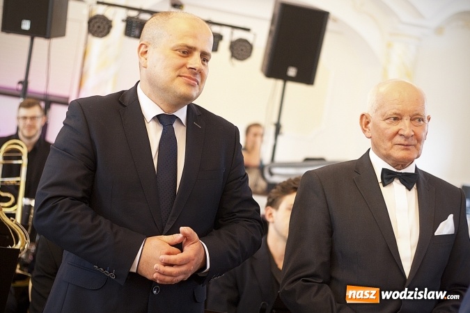 Zdjęcie w galerii na portalu naszwodzislaw.com: Ciężką pracą doszli do sukcesu. Nagrodzono przedsiębiorstwa z naszego powiatu. ZDJĘCIA  wiadomości z regionu