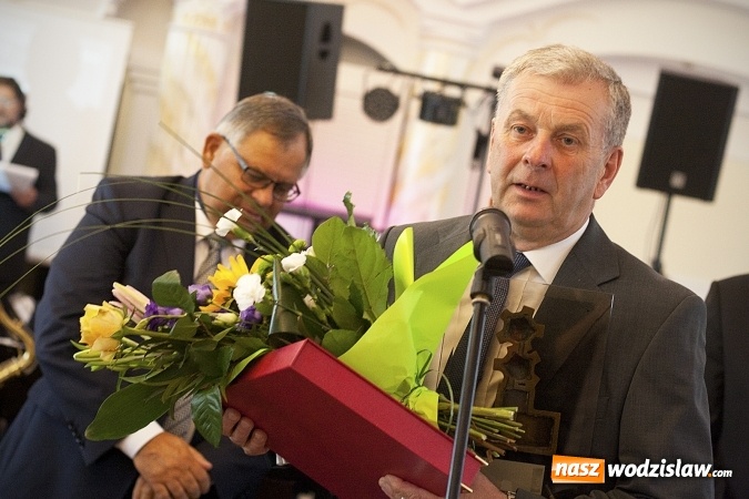 Zdjęcie w galerii na portalu naszwodzislaw.com: Ciężką pracą doszli do sukcesu. Nagrodzono przedsiębiorstwa z naszego powiatu. ZDJĘCIA  wiadomości z regionu