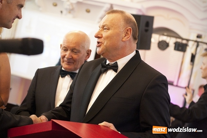 Zdjęcie w galerii na portalu naszwodzislaw.com: Ciężką pracą doszli do sukcesu. Nagrodzono przedsiębiorstwa z naszego powiatu. ZDJĘCIA  wiadomości z regionu