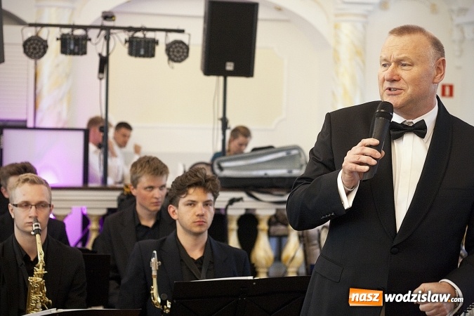 Zdjęcie w galerii na portalu naszwodzislaw.com: Ciężką pracą doszli do sukcesu. Nagrodzono przedsiębiorstwa z naszego powiatu. ZDJĘCIA  wiadomości z regionu