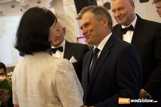 Zdjęcie w galerii na portalu naszwodzislaw.com: Ciężką pracą doszli do sukcesu. Nagrodzono przedsiębiorstwa z naszego powiatu. ZDJĘCIA  wiadomości z regionu