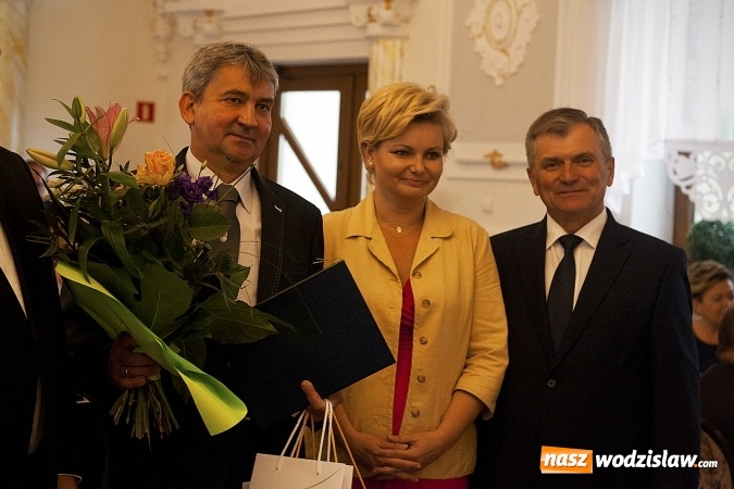 Zdjęcie w galerii na portalu naszwodzislaw.com: Ciężką pracą doszli do sukcesu. Nagrodzono przedsiębiorstwa z naszego powiatu. ZDJĘCIA  wiadomości z regionu