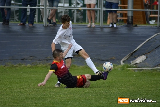 Zdjęcie w galerii na portalu naszwodzislaw.com: Sebastian Buko show w Czyżowicach. Płomień zgaszony!  wiadomości z regionu