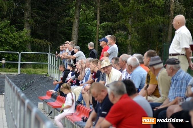 Zdjęcie w galerii na portalu naszwodzislaw.com: Sebastian Buko show w Czyżowicach. Płomień zgaszony!  wiadomości z regionu