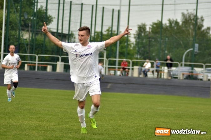 Zdjęcie w galerii na portalu naszwodzislaw.com: Sebastian Buko show w Czyżowicach. Płomień zgaszony!  wiadomości z regionu