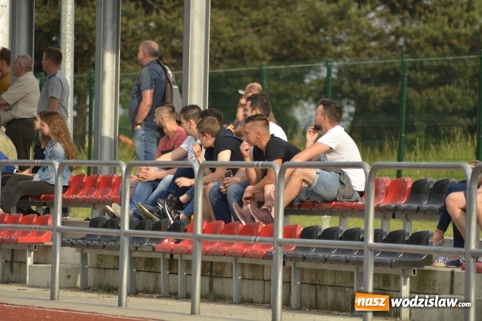 Zdjęcie w galerii na portalu naszwodzislaw.com: Sebastian Buko show w Czyżowicach. Płomień zgaszony!  wiadomości z regionu