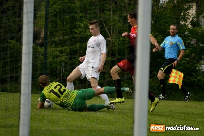 Zdjęcie w galerii na portalu naszwodzislaw.com: Sebastian Buko show w Czyżowicach. Płomień zgaszony!  wiadomości z regionu