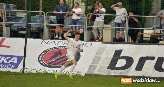 Zdjęcie w galerii na portalu naszwodzislaw.com: Sebastian Buko show w Czyżowicach. Płomień zgaszony!  wiadomości z regionu