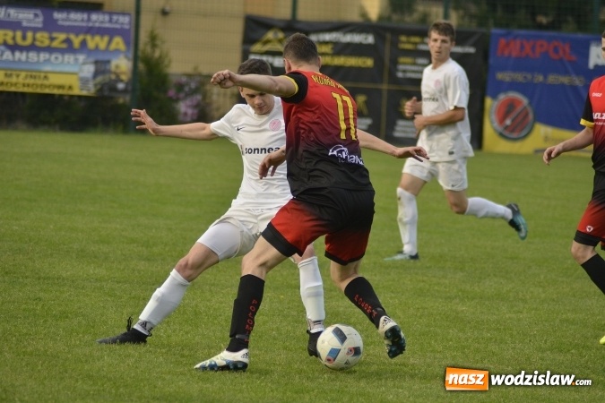 Zdjęcie w galerii na portalu naszwodzislaw.com: Sebastian Buko show w Czyżowicach. Płomień zgaszony!  wiadomości z regionu