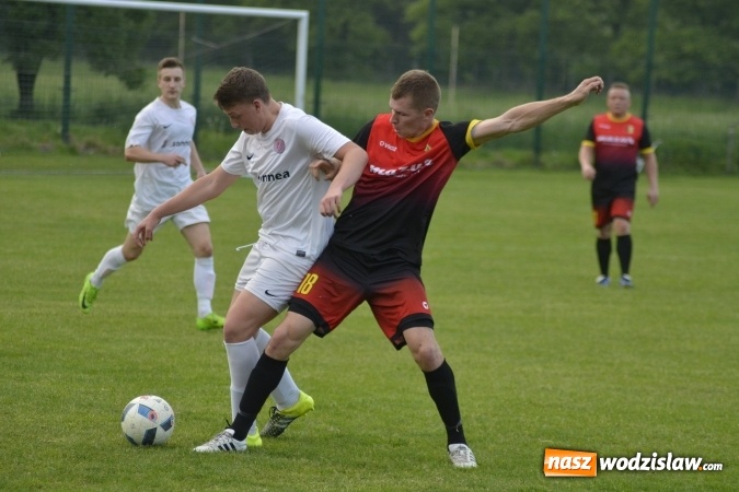 Zdjęcie w galerii na portalu naszwodzislaw.com: Sebastian Buko show w Czyżowicach. Płomień zgaszony!  wiadomości z regionu