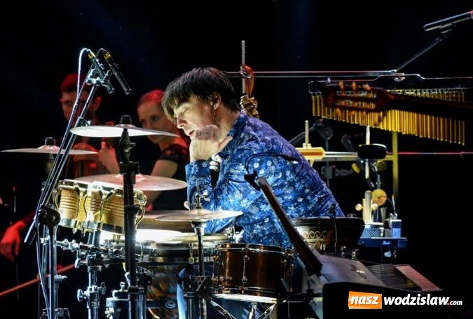 Zdjęcie w galerii na portalu naszwodzislaw.com: Przepiękny koncert w WCK. Zwycięzca programu Mam Talent przyjechał do Wodzisławia  wiadomości z regionu