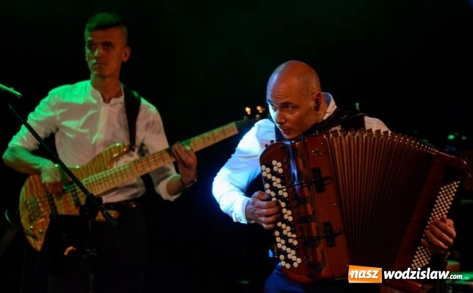 Zdjęcie w galerii na portalu naszwodzislaw.com: Przepiękny koncert w WCK. Zwycięzca programu Mam Talent przyjechał do Wodzisławia  wiadomości z regionu