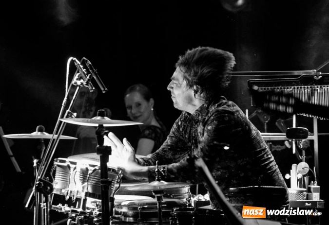 Zdjęcie w galerii na portalu naszwodzislaw.com: Przepiękny koncert w WCK. Zwycięzca programu Mam Talent przyjechał do Wodzisławia  wiadomości z regionu