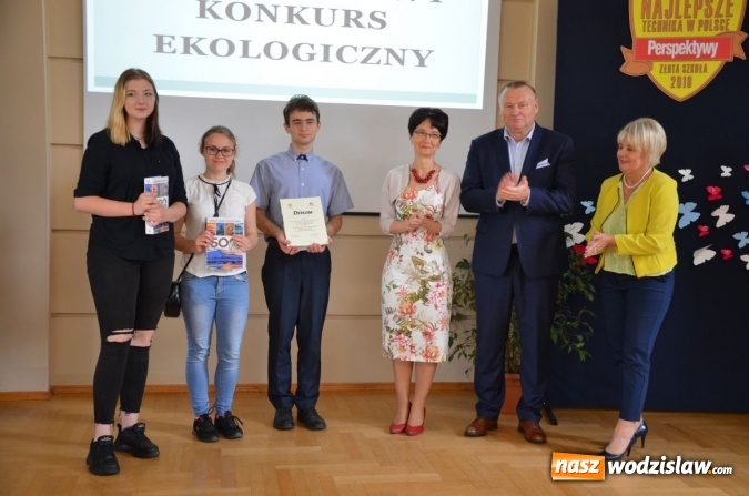 Zdjęcie w galerii na portalu naszwodzislaw.com: Jubileuszowy konkurs ekologiczny rozstrzygnięty. Posadzono również nowe drzewa  wiadomości z regionu
