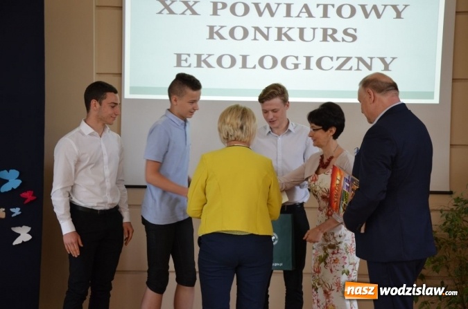 Zdjęcie w galerii na portalu naszwodzislaw.com: Jubileuszowy konkurs ekologiczny rozstrzygnięty. Posadzono również nowe drzewa  wiadomości z regionu