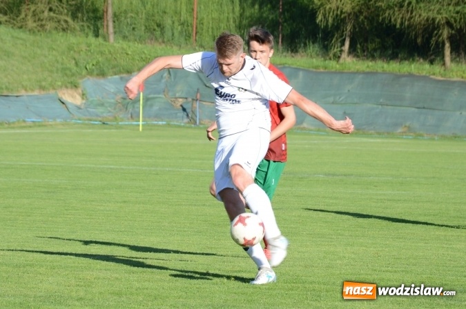 Zdjęcie w galerii na portalu naszwodzislaw.com: Tworków wysoko wygrywa w Turzy    wiadomości z regionu