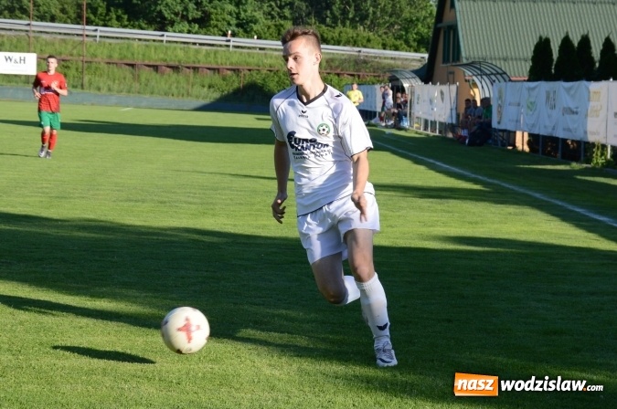 Zdjęcie w galerii na portalu naszwodzislaw.com: Tworków wysoko wygrywa w Turzy    wiadomości z regionu