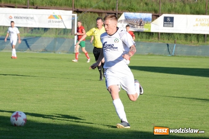 Zdjęcie w galerii na portalu naszwodzislaw.com: Tworków wysoko wygrywa w Turzy    wiadomości z regionu