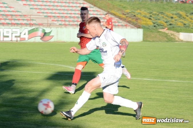 Zdjęcie w galerii na portalu naszwodzislaw.com: Tworków wysoko wygrywa w Turzy    wiadomości z regionu