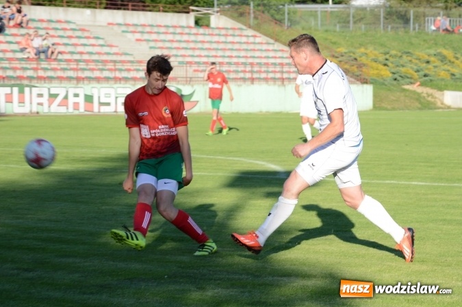 Zdjęcie w galerii na portalu naszwodzislaw.com: Tworków wysoko wygrywa w Turzy    wiadomości z regionu