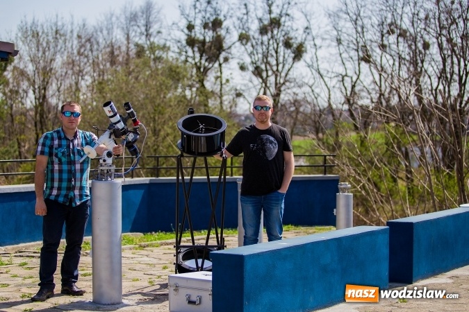 Zdjęcie w galerii na portalu naszwodzislaw.com: Astrohunters - z nimi odkryjesz Wszechświat na nowo wiadomości z regionu