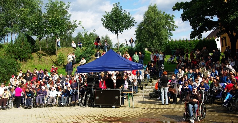 Zdjęcie w galerii na portalu naszwodzislaw.com: Będą grali do końca świata wiadomości z regionu