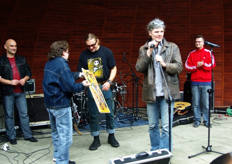 Zdjęcie w galerii na portalu naszwodzislaw.com: Będą grali do końca świata wiadomości z regionu