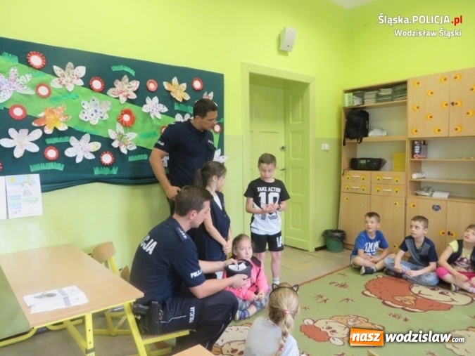 Zdjęcie w galerii na portalu naszwodzislaw.com: Dzielnicowi prowadzili warsztaty profilaktyczne wiadomości z regionu
