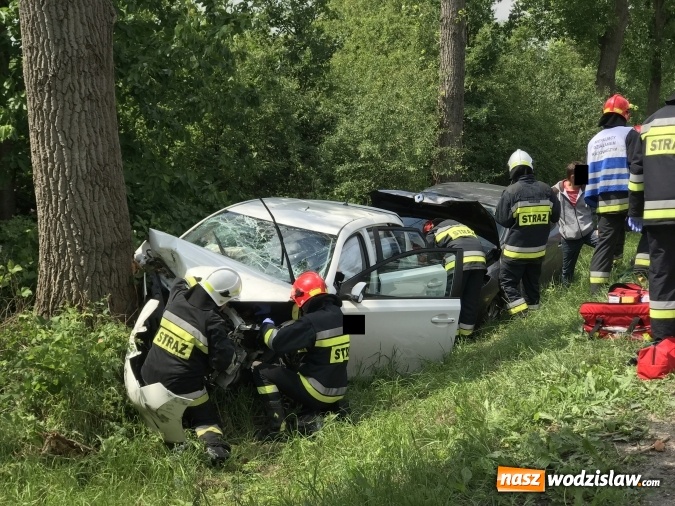 Zdjęcie w galerii na portalu naszwodzislaw.com: Weselnicy wśród poszkodowanych w zderzeniu na trasie Racibórz-Lubomia  wiadomości z regionu