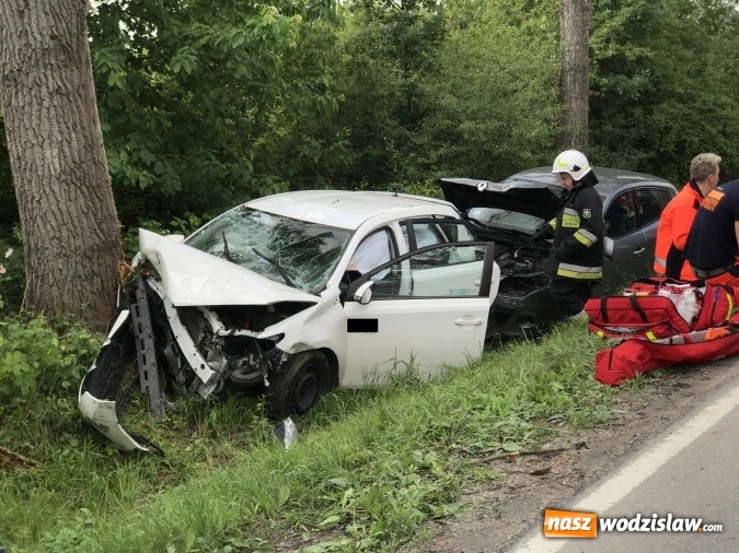 Zdjęcie w galerii na portalu naszwodzislaw.com: Weselnicy wśród poszkodowanych w zderzeniu na trasie Racibórz-Lubomia  wiadomości z regionu