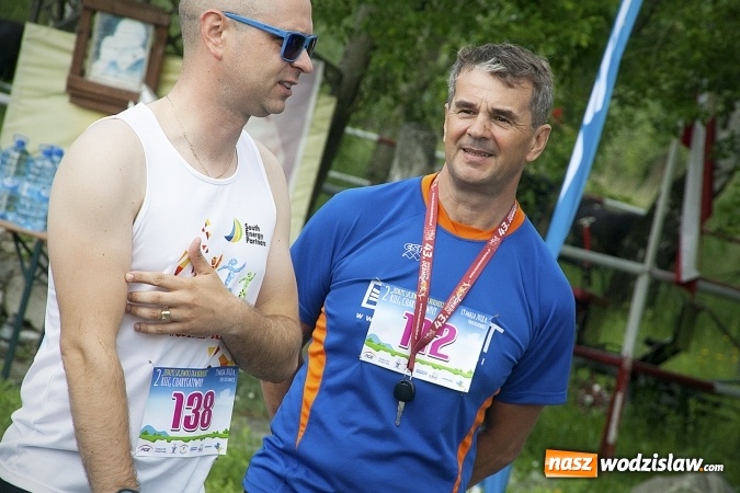 Zdjęcie w galerii na portalu naszwodzislaw.com: Zedrzyj szczewiki dla Bereniki. Pobiegli dla mieszkanki Łazisk. FOTO wiadomości z regionu