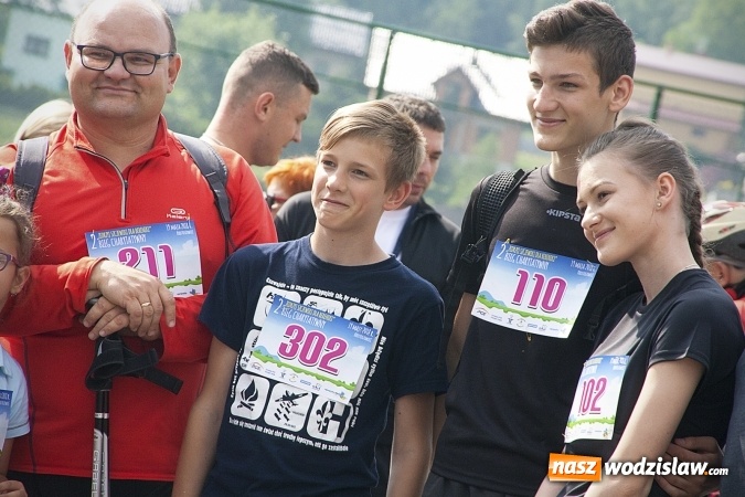 Zdjęcie w galerii na portalu naszwodzislaw.com: Zedrzyj szczewiki dla Bereniki. Pobiegli dla mieszkanki Łazisk. FOTO wiadomości z regionu