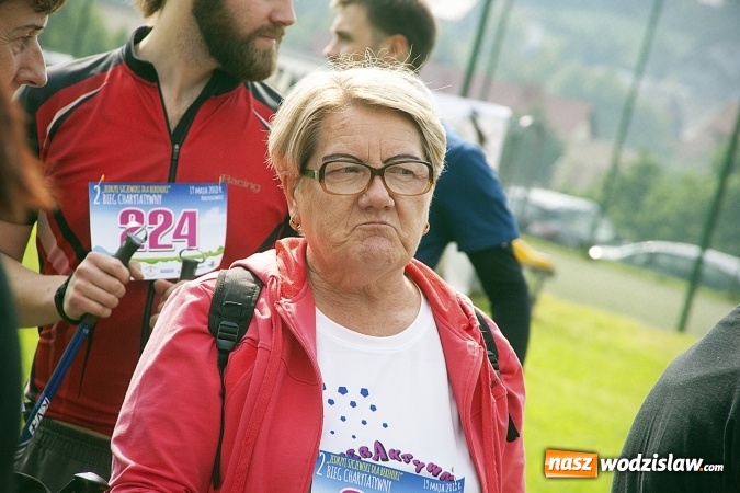 Zdjęcie w galerii na portalu naszwodzislaw.com: Zedrzyj szczewiki dla Bereniki. Pobiegli dla mieszkanki Łazisk. FOTO wiadomości z regionu