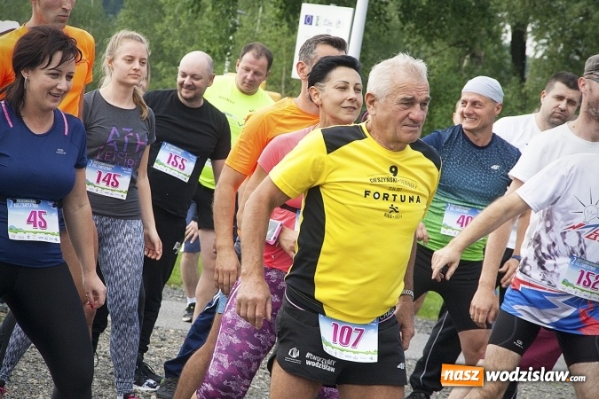 Zdjęcie w galerii na portalu naszwodzislaw.com: Zedrzyj szczewiki dla Bereniki. Pobiegli dla mieszkanki Łazisk. FOTO wiadomości z regionu
