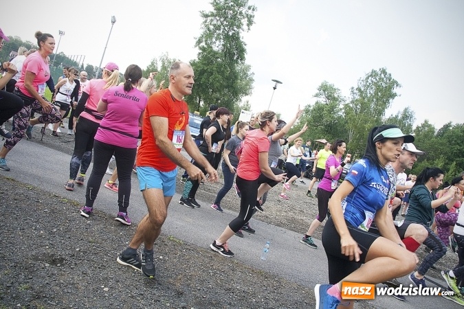 Zdjęcie w galerii na portalu naszwodzislaw.com: Zedrzyj szczewiki dla Bereniki. Pobiegli dla mieszkanki Łazisk. FOTO wiadomości z regionu