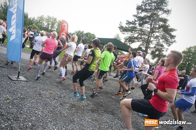 Zdjęcie w galerii na portalu naszwodzislaw.com: Zedrzyj szczewiki dla Bereniki. Pobiegli dla mieszkanki Łazisk. FOTO wiadomości z regionu