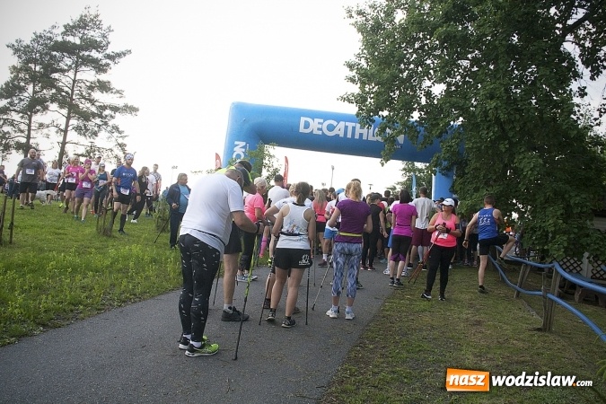 Zdjęcie w galerii na portalu naszwodzislaw.com: Zedrzyj szczewiki dla Bereniki. Pobiegli dla mieszkanki Łazisk. FOTO wiadomości z regionu