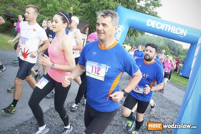 Zdjęcie w galerii na portalu naszwodzislaw.com: Zedrzyj szczewiki dla Bereniki. Pobiegli dla mieszkanki Łazisk. FOTO wiadomości z regionu