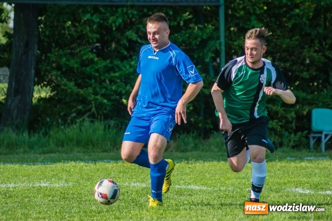 Zdjęcie w galerii na portalu naszwodzislaw.com: C klasa: Miłe złego początki. Olszynka bez punktów w starciu z Wichrem Płonia wiadomości z regionu