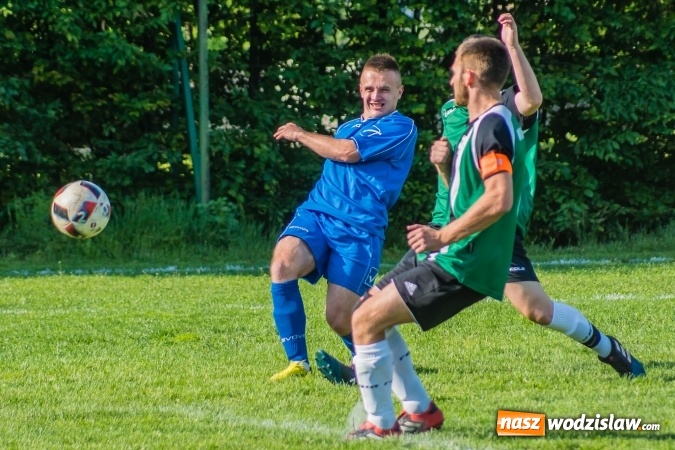 Zdjęcie w galerii na portalu naszwodzislaw.com: C klasa: Miłe złego początki. Olszynka bez punktów w starciu z Wichrem Płonia wiadomości z regionu