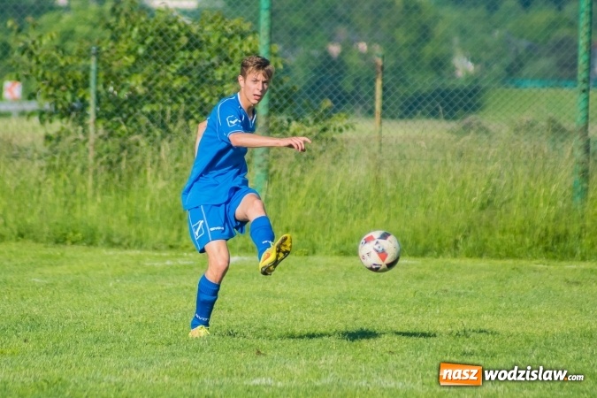 Zdjęcie w galerii na portalu naszwodzislaw.com: C klasa: Miłe złego początki. Olszynka bez punktów w starciu z Wichrem Płonia wiadomości z regionu